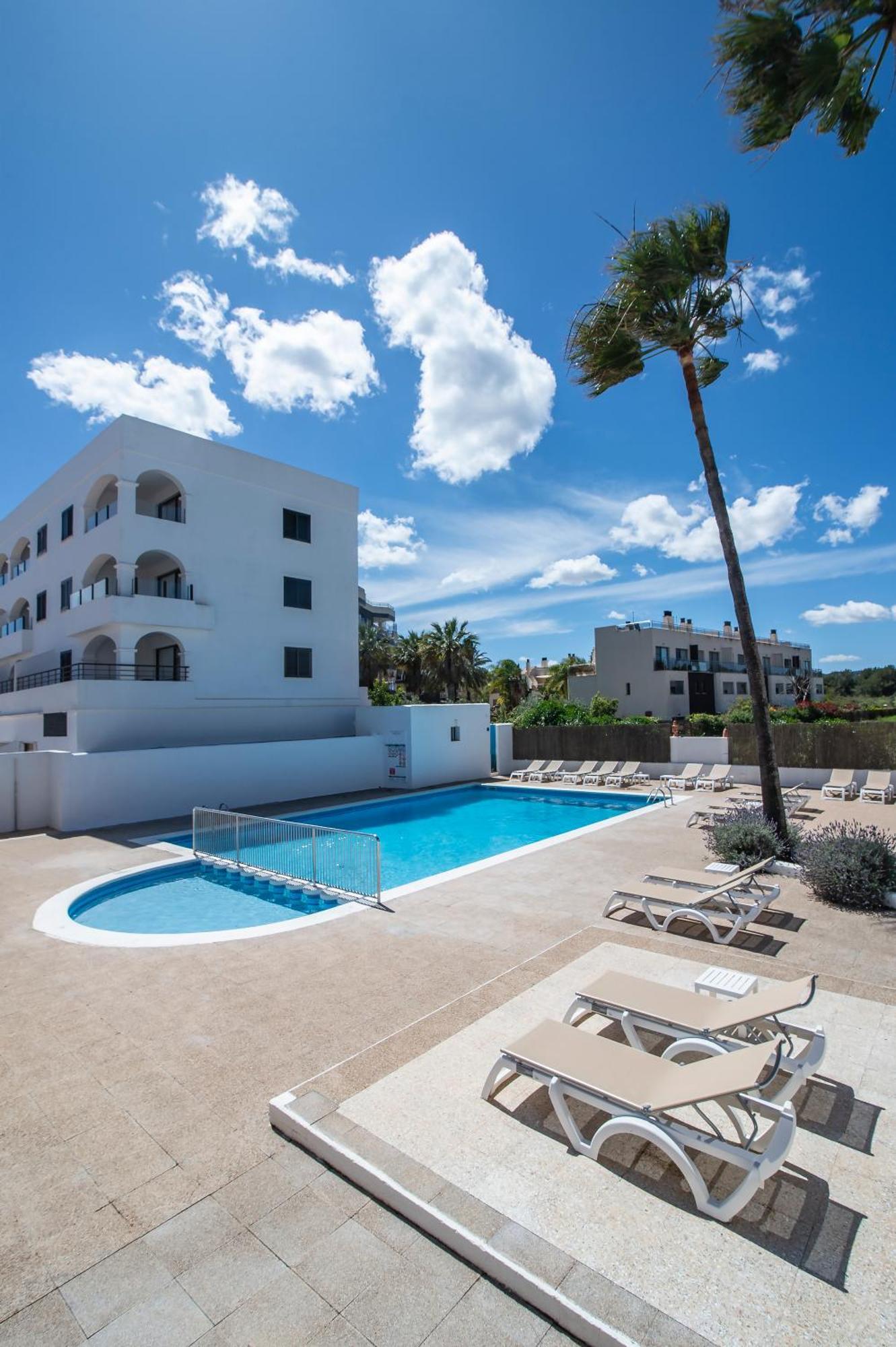 Pierre & Vacances Ros Ibiza Santa Eularia des Riu Exterior photo