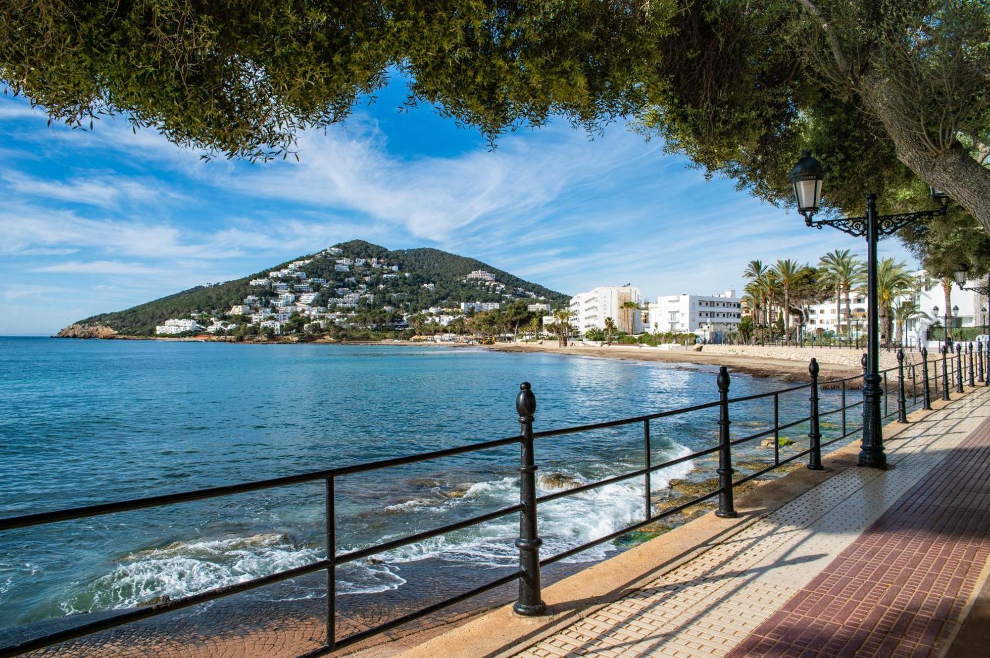 Pierre & Vacances Ros Ibiza Santa Eularia des Riu Exterior photo