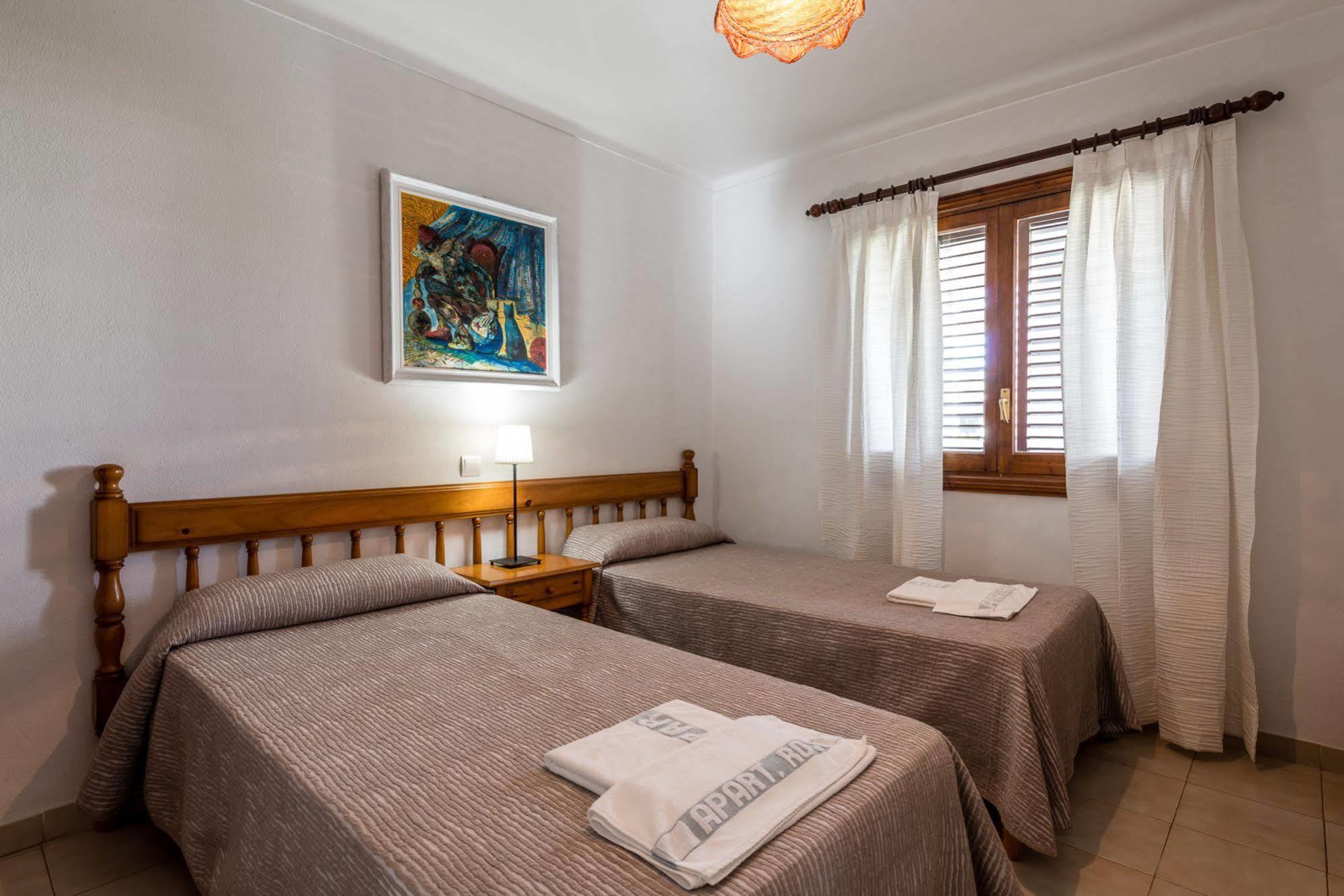 Pierre & Vacances Ros Ibiza Santa Eularia des Riu Exterior photo